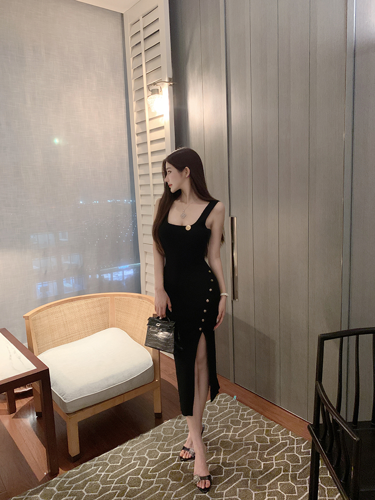 Sleeveless Mid-Length Knitted Dress - Slim Fit, Flattering & Sexy Design for Effortless Style Sleeveless Mid-Length Knitted Dress - Slim Fit, Flattering & Sexy Design for Effortless Style