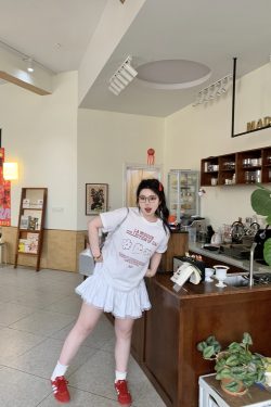 Slightly Chubby Casual Letter Print Short Sleeve T-Shirt Top for All Seasons - Summer Rhythm Style, Comfortable Everyday Wear