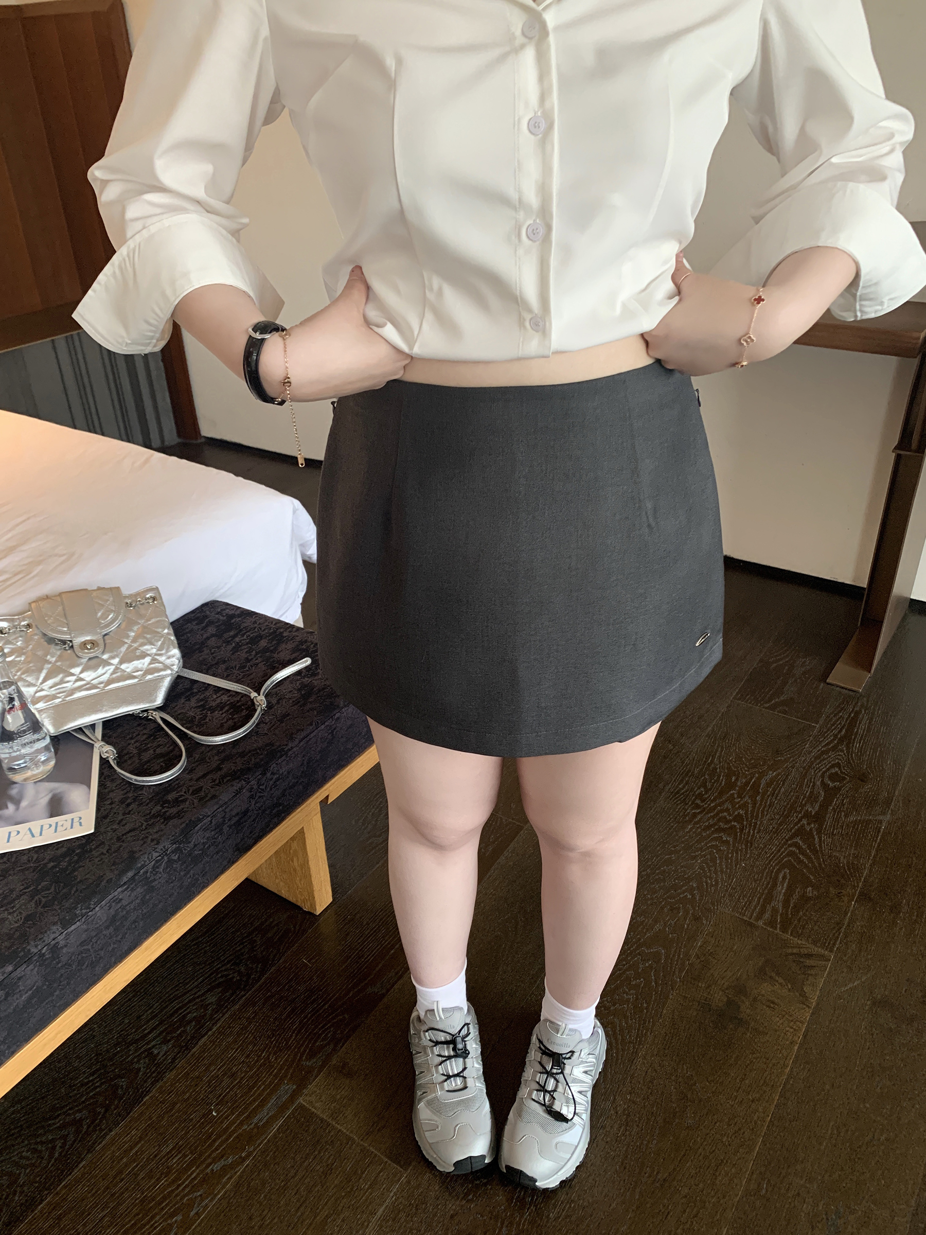 Slightly Chubby Double-Layer Side-Slit Suit Skirt Pants for Urban Office Ladies - Versatile Fashion Staple Slightly Chubby Double-Layer Side-Slit Suit Skirt Pants for Urban Office Ladies - Versatile Fashion Staple