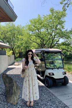 Slightly Chubby Green Floral Plus-Size Dress with Square Neck and Off-Shoulder Design, Small Flying Sleeves, Summer Tea Style