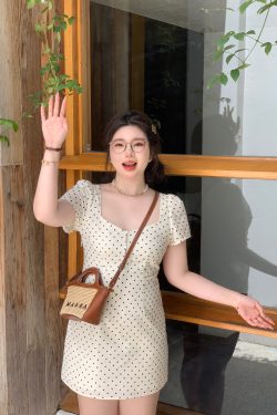 Slightly Chubby Heartbeat Polka Dot Lace Waist-Defined Short Sleeve Plus Size Dress with Short Skirt - Y2K Style