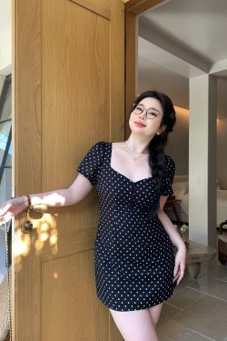 Slightly Chubby Heartbeat Polka Dot Lace Waist-Defined Short Sleeve Plus Size Dress with Short Skirt - Y2K Style