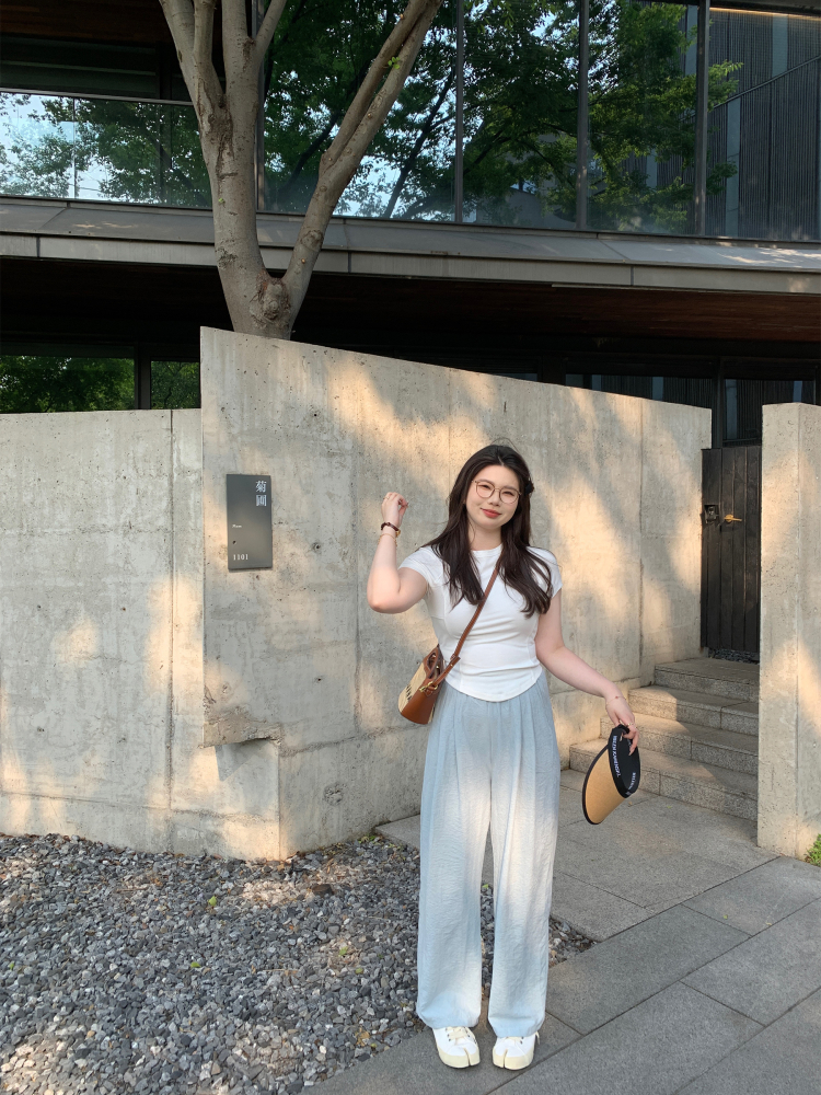 Slightly Chubby Plus Size Slim Fit T-Shirt - Three-Dimensional Cut, Super Stretchy Cool Top for Body Confidence Slightly Chubby Plus Size Slim Fit T-Shirt - Three-Dimensional Cut, Super Stretchy Cool Top for Body Confidence