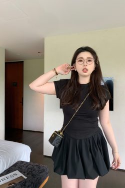 Slightly Chubby Plus Size Slim Fit T-Shirt - Three-Dimensional Cut, Super Stretchy Cool Top for Body Confidence