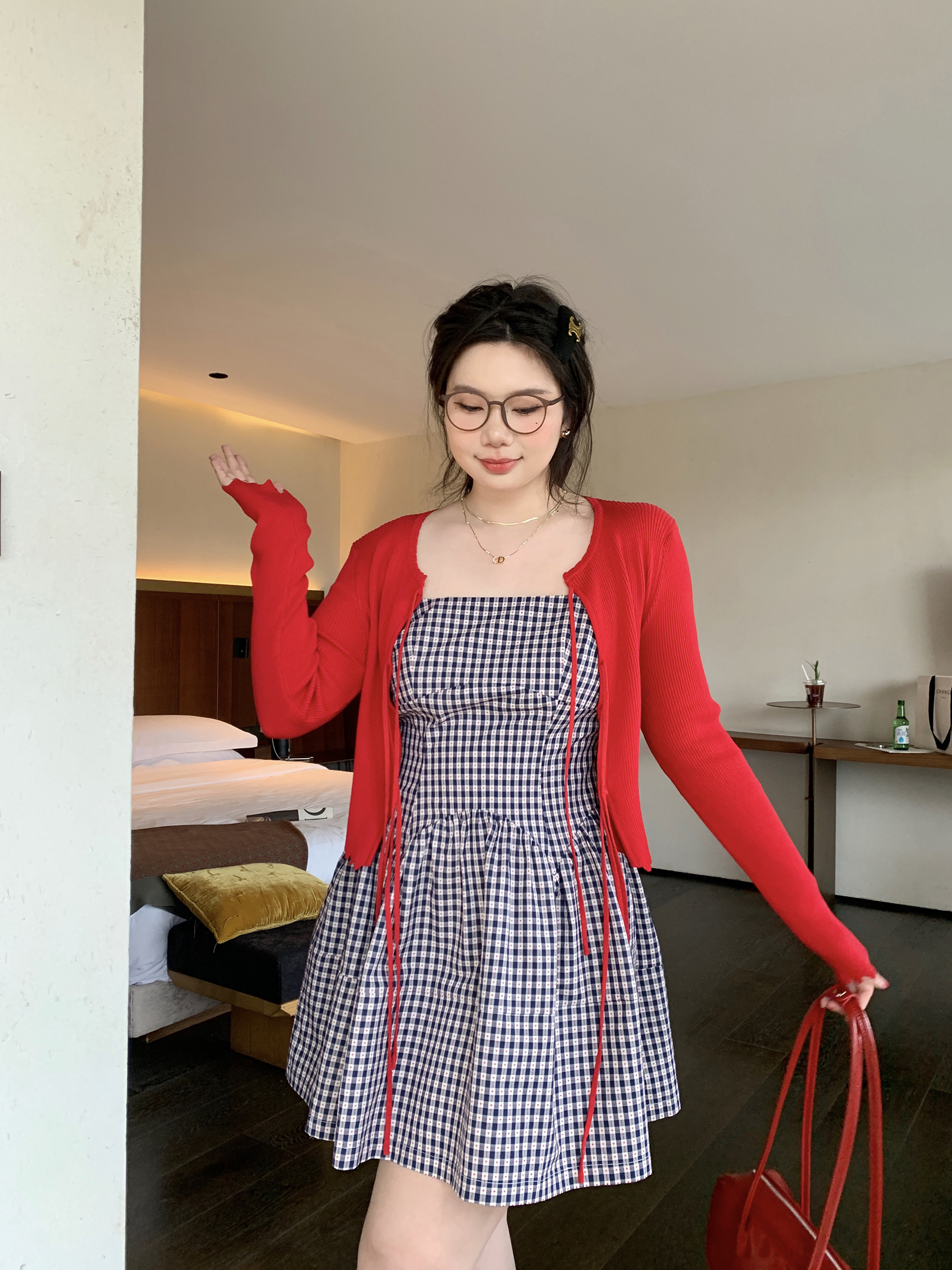 Slightly Chubby Retro Red Knitted Cardigan - Versatile Spring Sweater for Cool Air Conditioning, Perfect for Y2K Style Outfits Slightly Chubby Retro Red Knitted Cardigan - Versatile Spring Sweater for Cool Air Conditioning, Perfect for Y2K Style Outfits