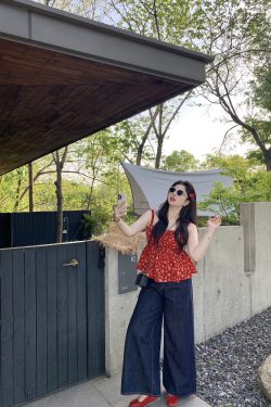 Slightly Chubby Summer Love Floral Camisole - Korean Style Plus Size Red Floral Sun Protection Cardigan