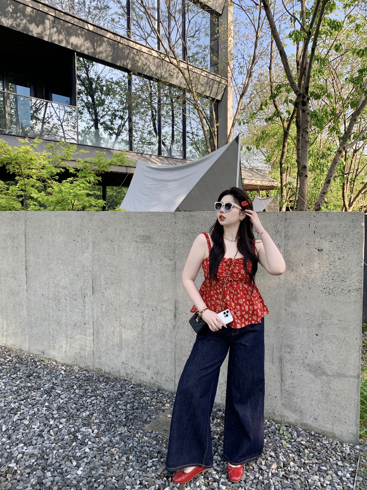 Slightly Chubby Summer Love Floral Camisole - Korean Style Plus Size Red Floral Sun Protection Cardigan Slightly Chubby Summer Love Floral Camisole - Korean Style Plus Size Red Floral Sun Protection Cardigan