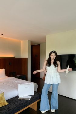 Slightly Chubby Sweetheart Lace Tie-Up White Camisole Top with Floral Design - Oversized Instagram Style Fashion