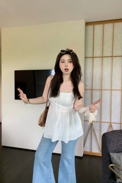 Slightly Chubby Sweetheart Lace Tie-Up White Camisole Top with Floral Design - Oversized Instagram Style Fashion