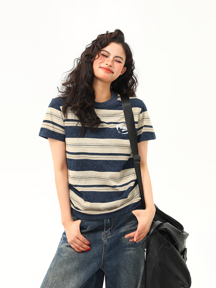 Slightly Loose Striped Short Sleeve T-Shirt for Women - Vintage American Style, Summer Versatile Top, Casual 90s Fashion Slightly Loose Striped Short Sleeve T-Shirt for Women - Vintage American Style, Summer Versatile Top, Casual 90s Fashion