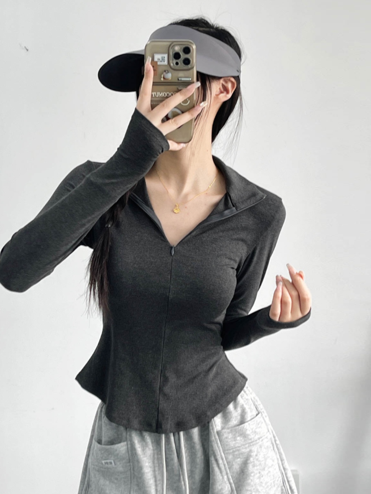 Slim-Fit Bee Waist T-Shirt with Collar and Zipper, Stretchy Solid Color Polo for Casual Versatility, Flattering Belly-Hiding Design Slim-Fit Bee Waist T-Shirt with Collar and Zipper, Stretchy Solid Color Polo for Casual Versatility, Flattering Belly-Hiding Design