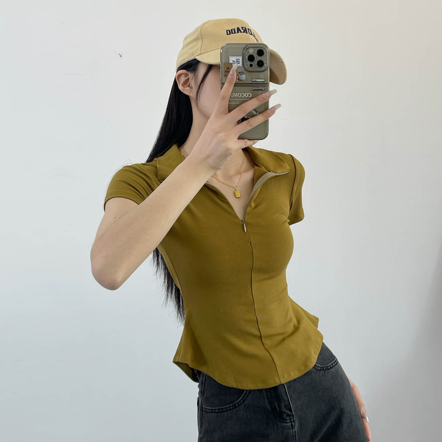 Slim-Fit Bee Waist T-Shirt with Collar and Zipper, Stretchy Solid Color Polo for Casual Versatility, Flattering Belly-Hiding Design Slim-Fit Bee Waist T-Shirt with Collar and Zipper, Stretchy Solid Color Polo for Casual Versatility, Flattering Belly-Hiding Design