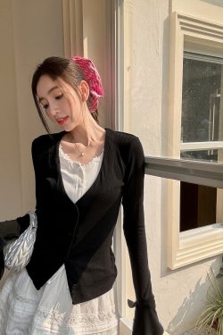 Slim-Fit Black and White V-Neck Faux Two-Piece Cardigan with Flared Long Sleeves T-Shirt Top for Spring and Autumn
