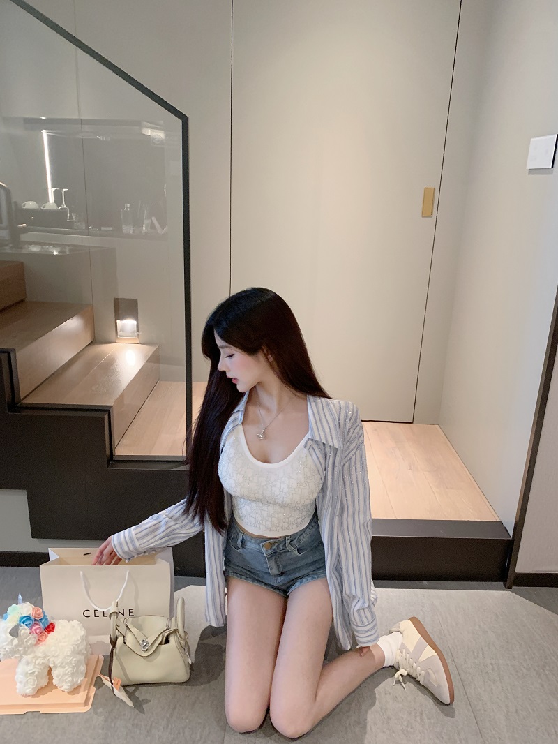 Slim Fit Diamond Back Vest Camisole with Built-In Chest Pad - Pure Desire Design, Stylish 90s Inspired Top Slim Fit Diamond Back Vest Camisole with Built-In Chest Pad - Pure Desire Design, Stylish 90s Inspired Top