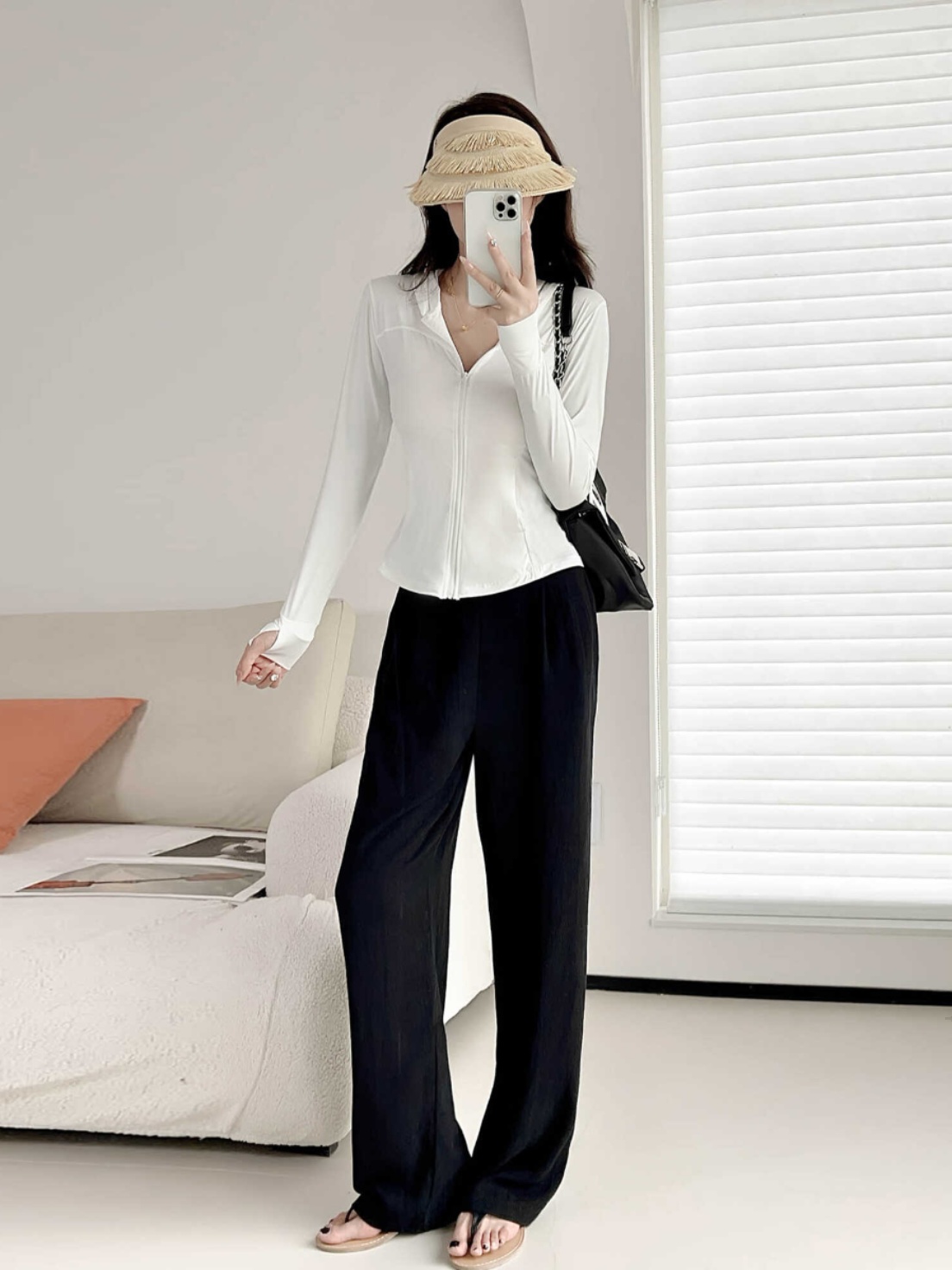 Slim-Fit Hooded Sun Protection Zip-Up Jacket with Bee Design, Tummy-Covering, Stretchy Long Sleeve for Spring-Summer Casual Wear Slim-Fit Hooded Sun Protection Zip-Up Jacket with Bee Design, Tummy-Covering, Stretchy Long Sleeve for Spring-Summer Casual Wear