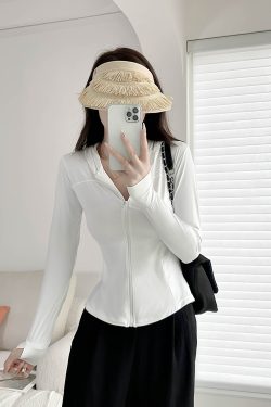 Slim-Fit Hooded Sun Protection Zip-Up Jacket with Bee Design, Tummy-Covering, Stretchy Long Sleeve for Spring-Summer Casual Wear