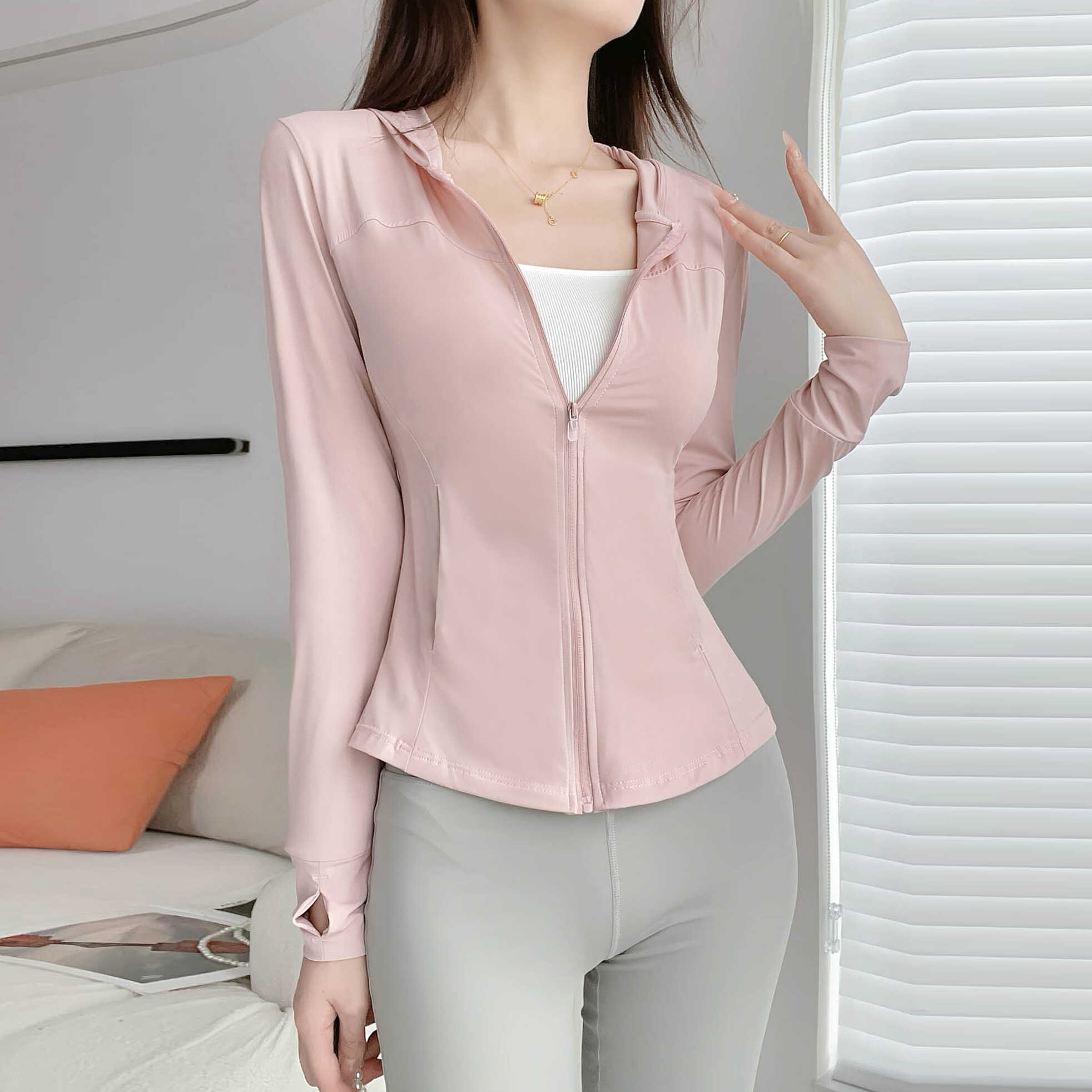 Slim-Fit Hooded Sun Protection Zip-Up Jacket with Bee Design, Tummy-Covering, Stretchy Long Sleeve for Spring-Summer Casual Wear Slim-Fit Hooded Sun Protection Zip-Up Jacket with Bee Design, Tummy-Covering, Stretchy Long Sleeve for Spring-Summer Casual Wear