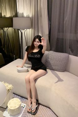 Slim Fit Round Neck T-Shirt - Luna Lunna 419 - Chic Practical Top for Everyday Wear, Perfect for 90s and Y2K Style Lovers