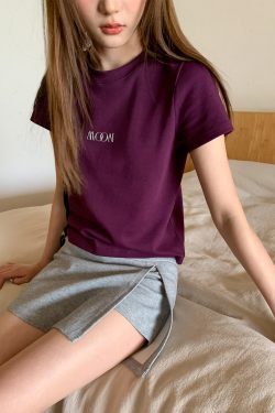 Slim Fit Short Sleeve T-Shirt for Women - Three-Dimensional Metal Letter Design - Summer 2025 Style - Casual Chic Fashion