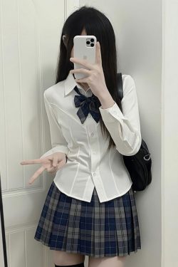 Slim Fit V-Neck White Shirt with Camellia Print, Long & Short Sleeves, College Style, Spring Summer Trend for Girls