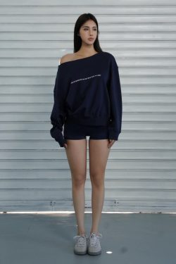 Slouchy Oversized Sweatshirt with Retro Casual One-Shoulder Design - Y2K Inspired Fashion