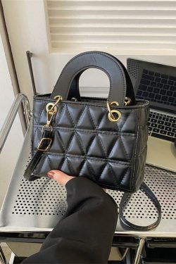 Small Diamond-Pattern Mini Bucket Bag for Women - Trendy Summer 2025 Crossbody Handbag for Commuting and Everyday Style