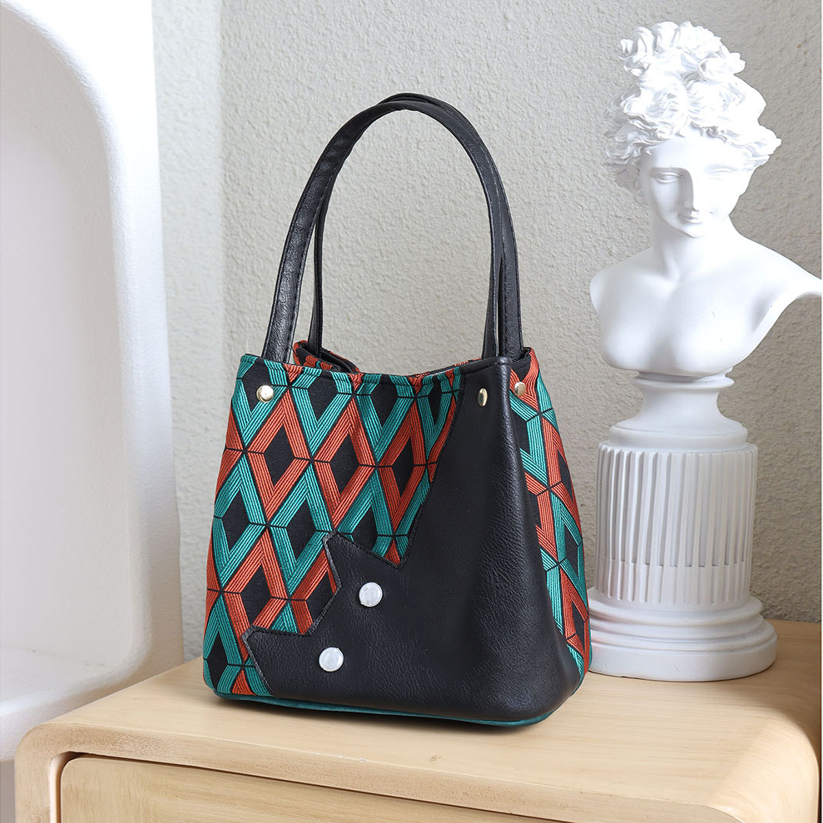 Small Square Hand-Held Vegetable Basket Bag - Cute Color-Blocking Cat Design - Handmade Textured Crossbody Bag for Spring/Summer Fashion Small Square Hand-Held Vegetable Basket Bag - Cute Color-Blocking Cat Design - Handmade Textured Crossbody Bag for Spring/Summer Fashion