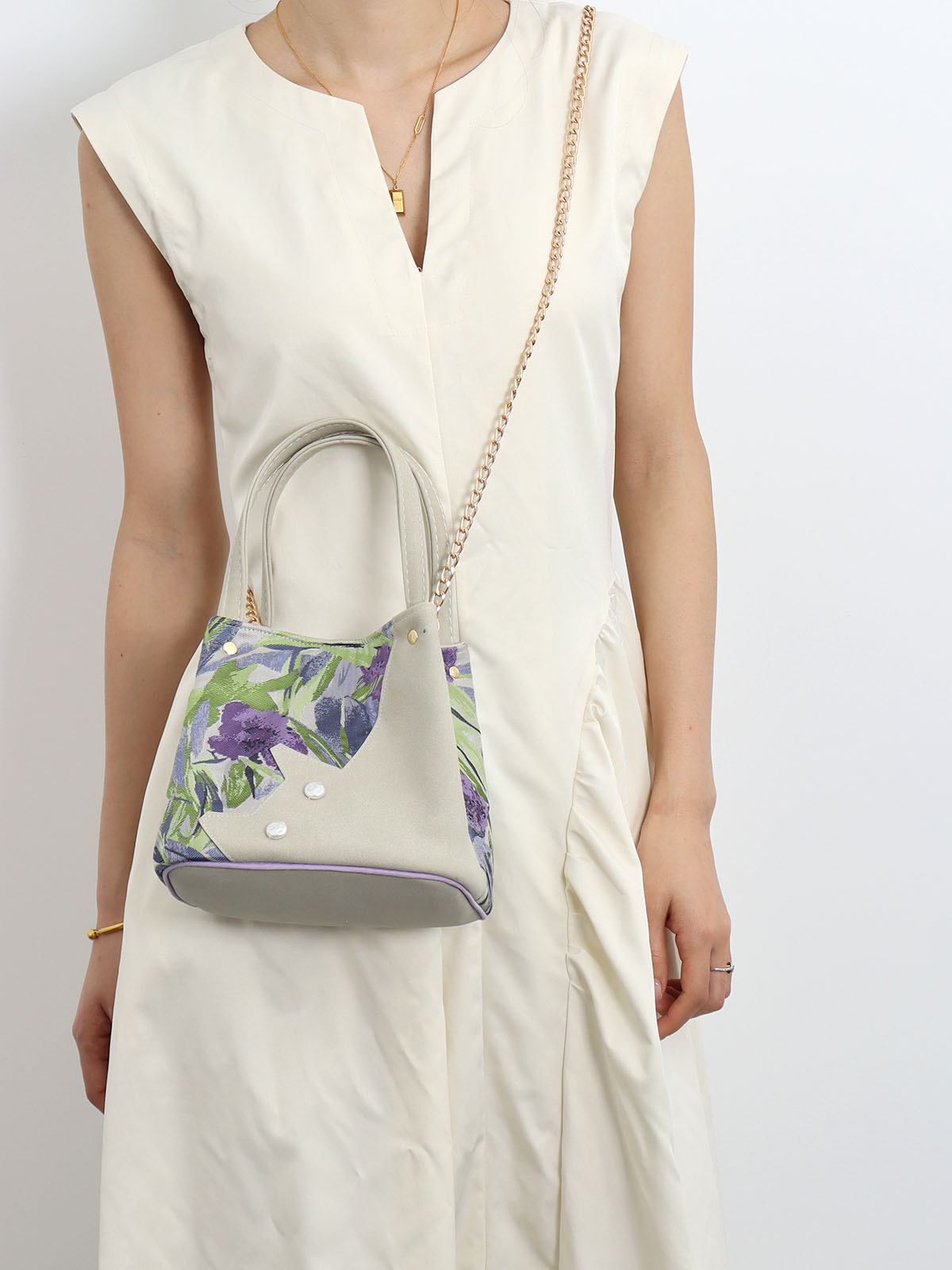 Small Square Hand-Held Vegetable Basket Bag - Cute Color-Blocking Cat Design - Handmade Textured Crossbody Bag for Spring/Summer Fashion Small Square Hand-Held Vegetable Basket Bag - Cute Color-Blocking Cat Design - Handmade Textured Crossbody Bag for Spring/Summer Fashion