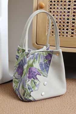 Small Square Hand-Held Vegetable Basket Bag - Cute Color-Blocking Cat Design - Handmade Textured Crossbody Bag for Spring/Summer Fashion