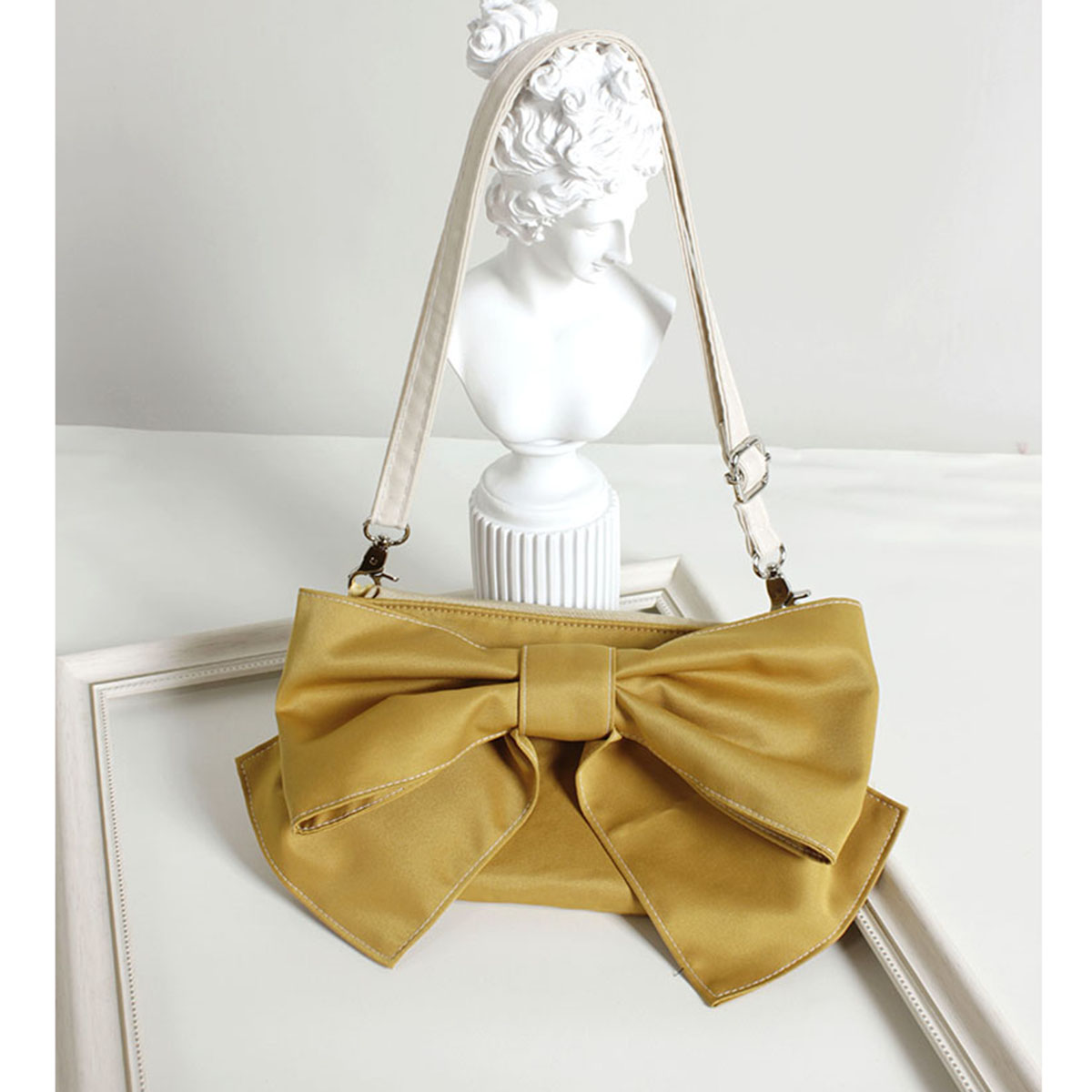 Soft Cute Bow Underarm Crossbody Bag for Women - Niche Spring/Summer Style, High-Quality Fashion Accessory Soft Cute Bow Underarm Crossbody Bag for Women - Niche Spring/Summer Style, High-Quality Fashion Accessory