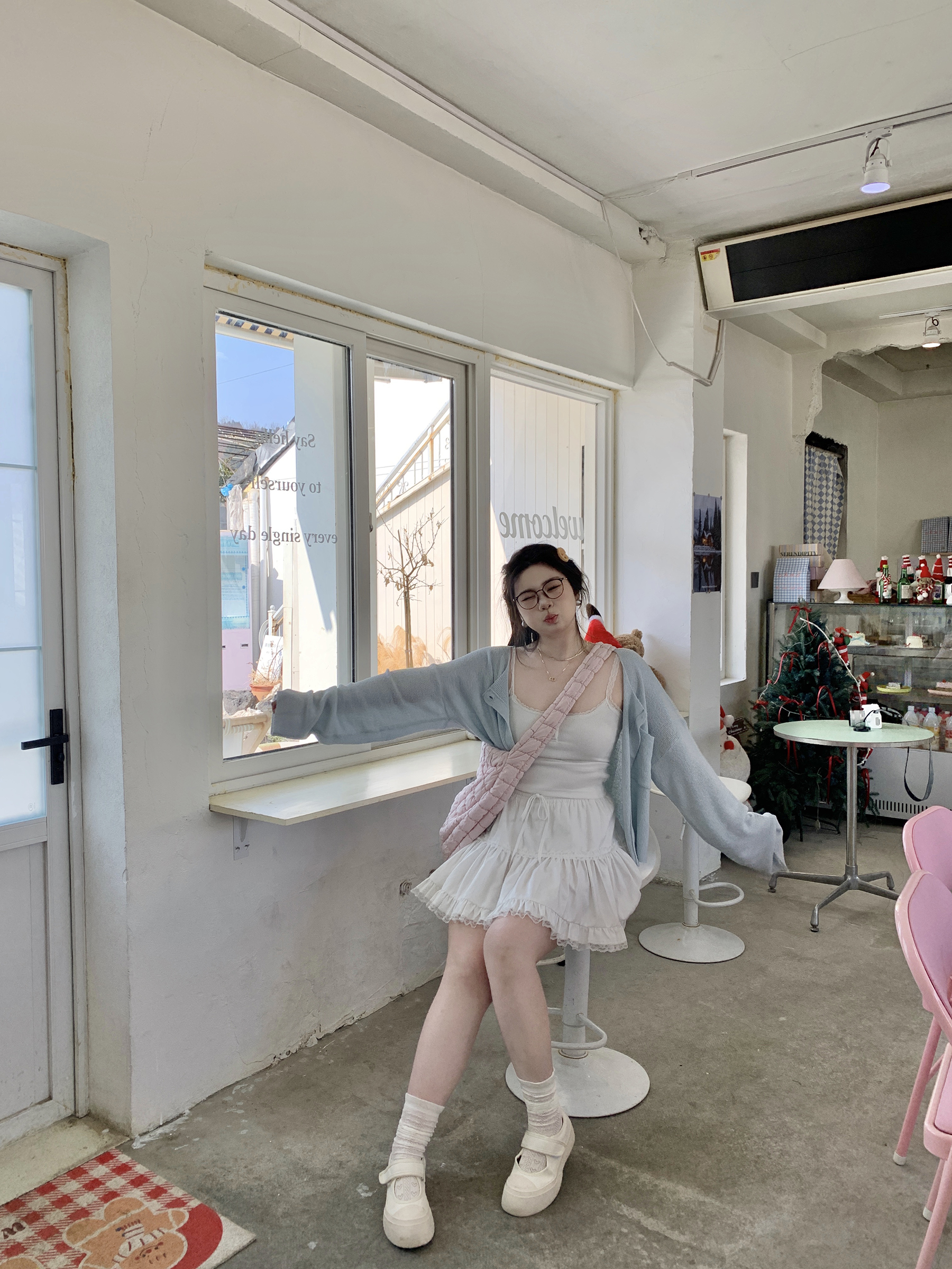 Soft-Focus Cloud Plus-Size Long Sleeve Cardigan - Moisturizing Milk Candy Smoothie Style for a Cozy Look Soft-Focus Cloud Plus-Size Long Sleeve Cardigan - Moisturizing Milk Candy Smoothie Style for a Cozy Look