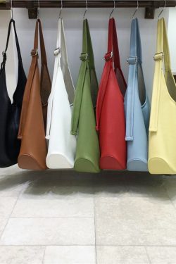 Soft Leather Underarm Bag - Large Capacity Commuter Tote in Lazy Style for Spring Summer - Versatile Shoulder Crossbody Bag