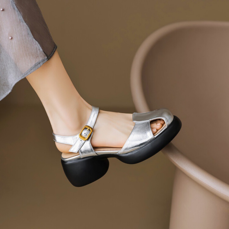 Soft Sole Italian-Style Leather Loafers for Women - Comfortable, Versatile, Fashionable Cowhide Footwear Soft Sole Italian-Style Leather Loafers for Women - Comfortable, Versatile, Fashionable Cowhide Footwear