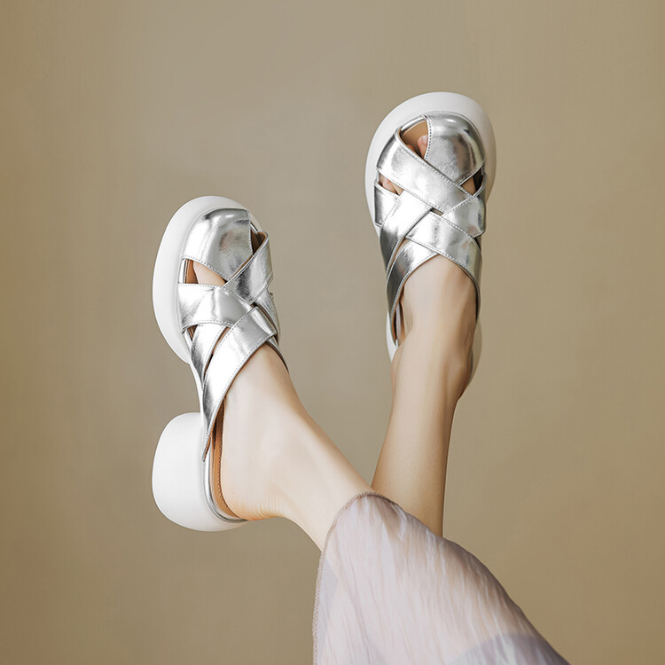 Soft Sole Italian-Style Leather Loafers for Women - Comfortable, Versatile, Fashionable Cowhide Footwear Soft Sole Italian-Style Leather Loafers for Women - Comfortable, Versatile, Fashionable Cowhide Footwear