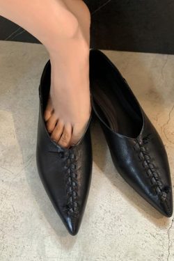 Soft Sole Non-Rubbing French Black Pointed Toe Leather Shoes with Internal Height Increase for Comfort and Style