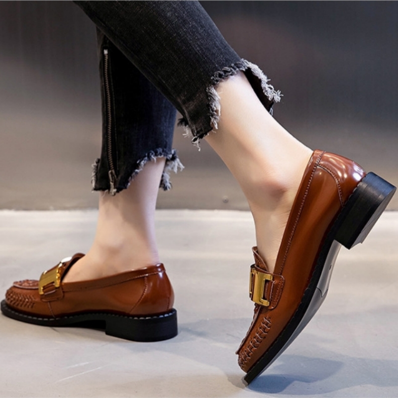 Soft-Soled Italian-Style Women's Leather Shoes - Trendy 3 cm Cowhide Slip-Ons for Comfort and Style Soft-Soled Italian-Style Women's Leather Shoes - Trendy 3 cm Cowhide Slip-Ons for Comfort and Style