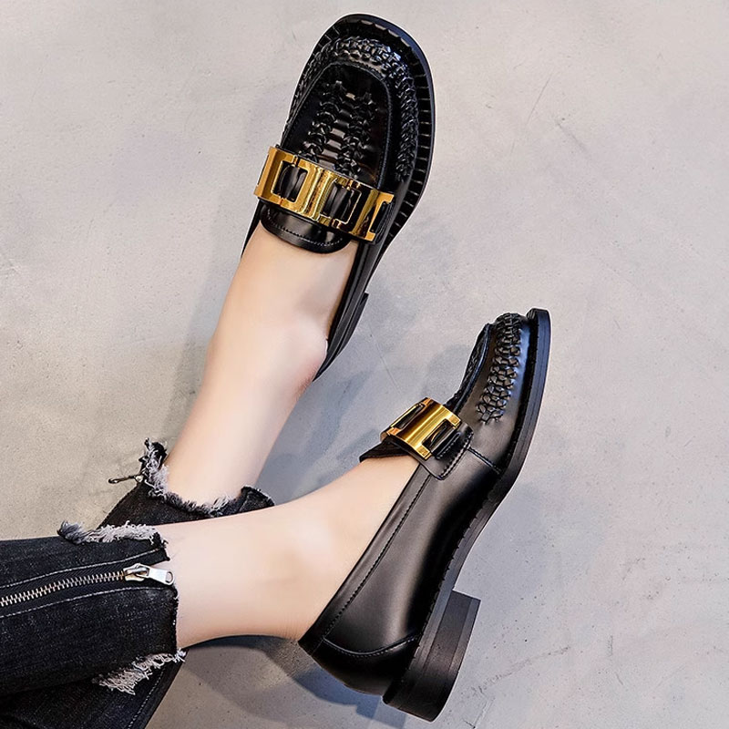 Soft-Soled Italian-Style Women's Leather Shoes - Trendy 3 cm Cowhide Slip-Ons for Comfort and Style Soft-Soled Italian-Style Women's Leather Shoes - Trendy 3 cm Cowhide Slip-Ons for Comfort and Style