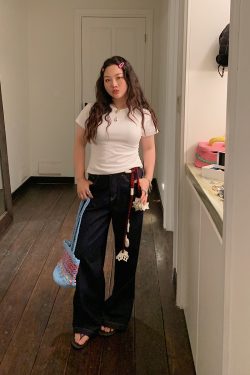 Solid Color Round Neck Short Sleeve T-Shirt for Women - Slim Fit Waist-Cinching Summer Top 2025, Flattering Shoulder Design