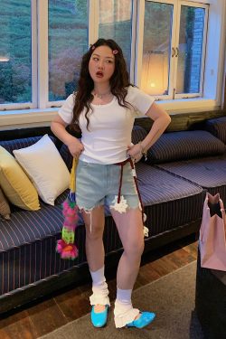 Solid Color Round Neck Short Sleeve T-Shirt for Women - Slim Fit Waist-Cinching Summer Top 2025, Flattering Shoulder Design