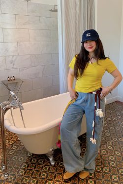 Solid Color Round Neck Short Sleeve T-Shirt for Women - Slim Fit Waist-Cinching Summer Top 2025, Flattering Shoulder Design