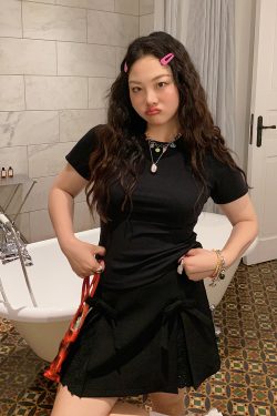 Solid Color Round Neck Short Sleeve T-Shirt for Women - Slim Fit Waist-Cinching Summer Top 2025, Flattering Shoulder Design