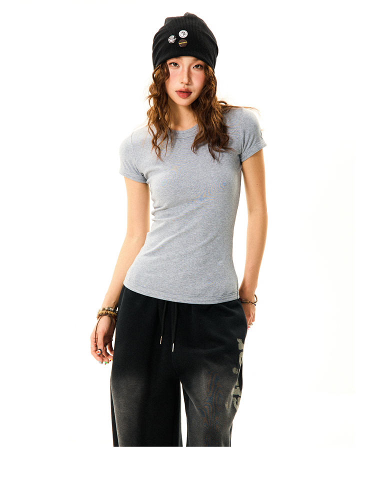 Solid Color Short Sleeve T-Shirt for Women - Summer Basic Commuter Slim Fit Top, Versatile Casual Wear, Trendy Essential Solid Color Short Sleeve T-Shirt for Women - Summer Basic Commuter Slim Fit Top, Versatile Casual Wear, Trendy Essential