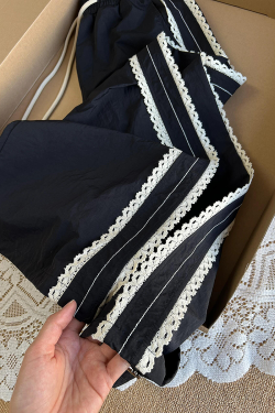 Spicy Girl Cargo Pants for Women – American-Style Lace Splicing, Wide-Leg Design, Flattering for Petite Figures, Versatile Casual Wear