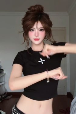 Spicy Girl Cross Print Shoulder T-Shirt for Women - Vintage Slim Fit Short Sleeve Top - Summer American Style Trend