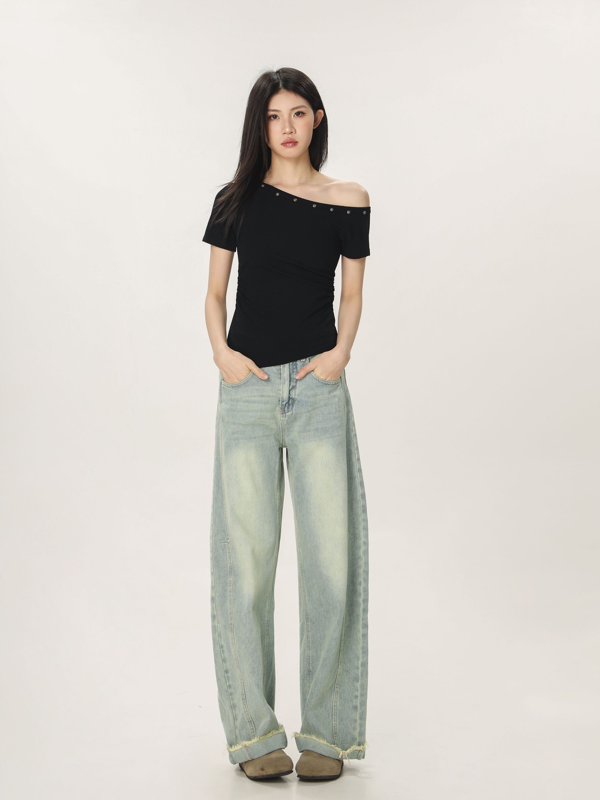 Spicy Girl Off-Shoulder Short Sleeve T-Shirt for Women - American Style Summer Slim Fit Top with Beautifully Tailored Waist Spicy Girl Off-Shoulder Short Sleeve T-Shirt for Women - American Style Summer Slim Fit Top with Beautifully Tailored Waist