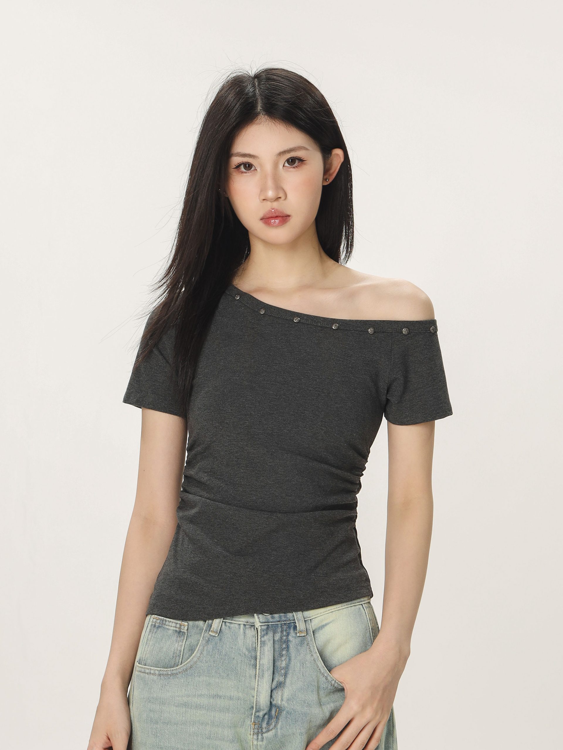 Spicy Girl Off-Shoulder Short Sleeve T-Shirt for Women - American Style Summer Slim Fit Top with Beautifully Tailored Waist Spicy Girl Off-Shoulder Short Sleeve T-Shirt for Women - American Style Summer Slim Fit Top with Beautifully Tailored Waist