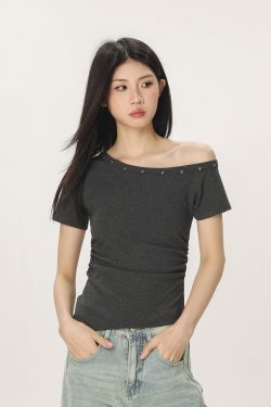 Spicy Girl Off-Shoulder Short Sleeve T-Shirt for Women - American Style Summer Slim Fit Top with Beautifully Tailored Waist