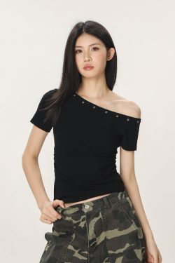 Spicy Girl Off-Shoulder Short Sleeve T-Shirt for Women - American Style Summer Slim Fit Top with Beautifully Tailored Waist