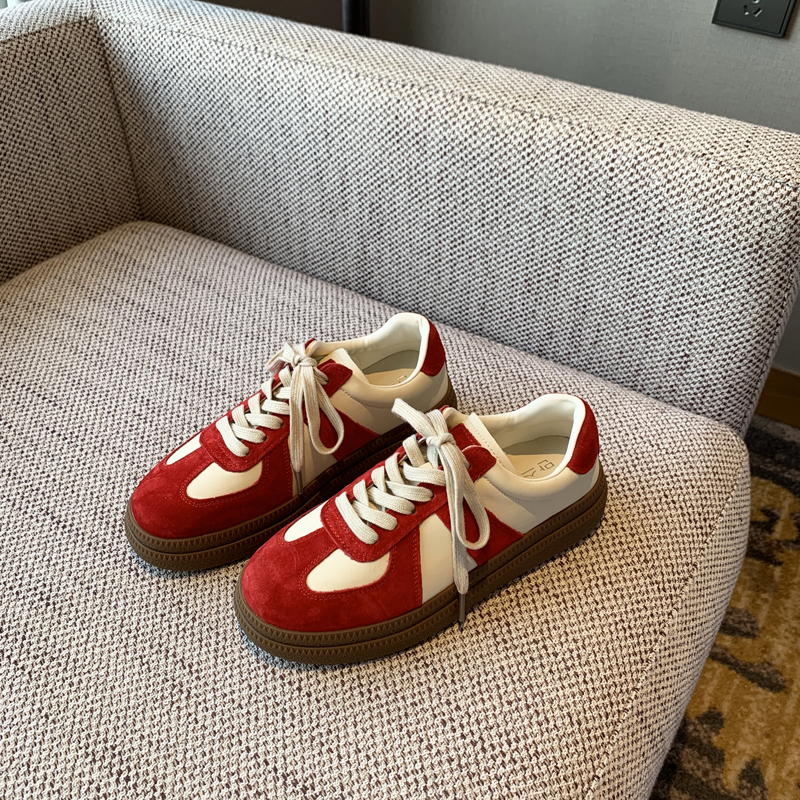 Spring 2025 Casual Sports Sneakers - Color-Blocking Genuine Leather Lace-Up Thick-Soled Retro Training Shoes for Students Spring 2025 Casual Sports Sneakers - Color-Blocking Genuine Leather Lace-Up Thick-Soled Retro Training Shoes for Students