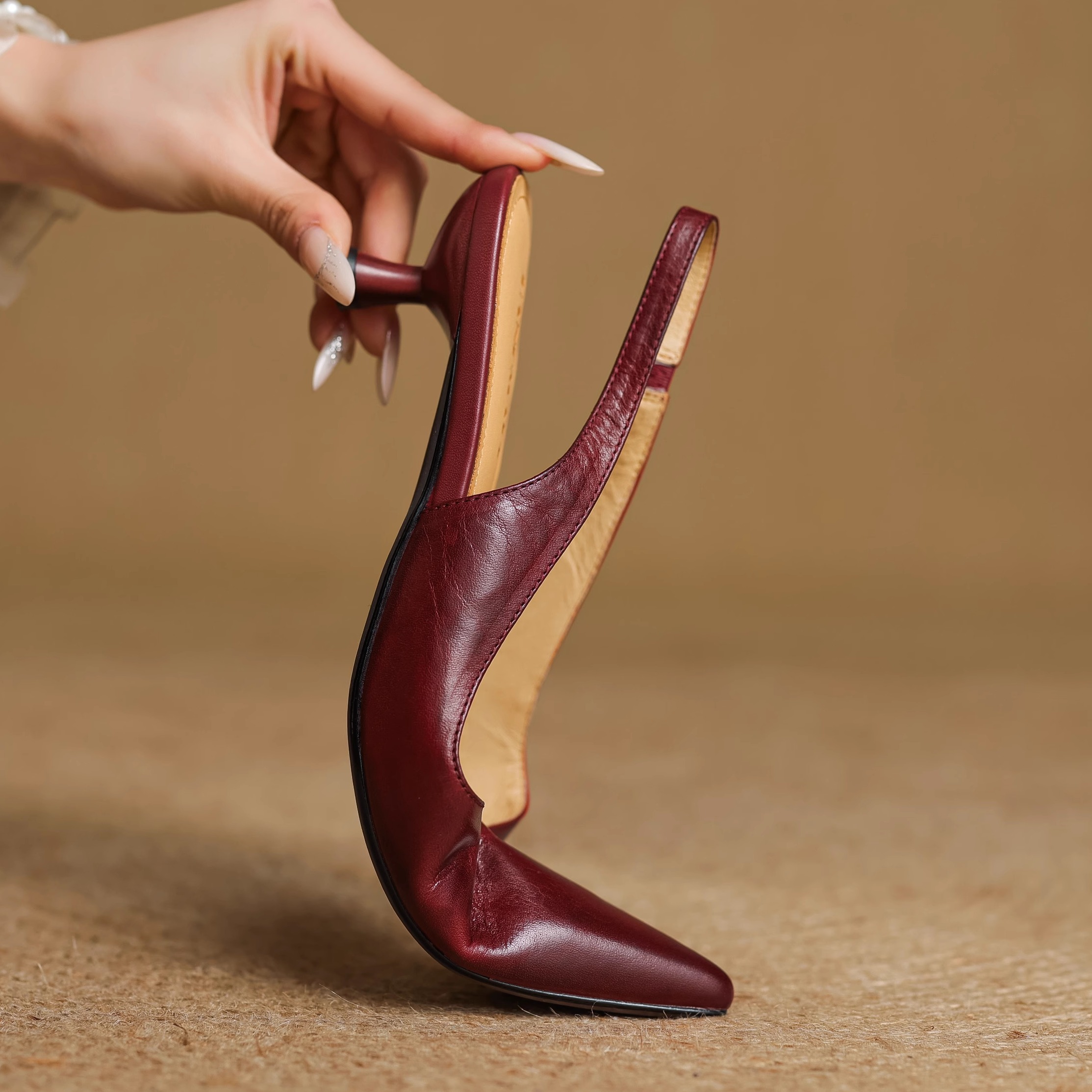 Spring Kitten Heel Closed-Toe Sandals for Women - Sexy Office Commuting Style Spring Kitten Heel Closed-Toe Sandals for Women - Sexy Office Commuting Style